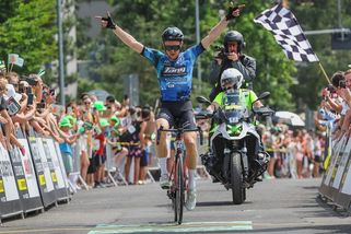 Kopcovitou část L’Etape vyhrál Turek, rychlobruslař Jílek dojel v Praze sedmý - Sport.cz